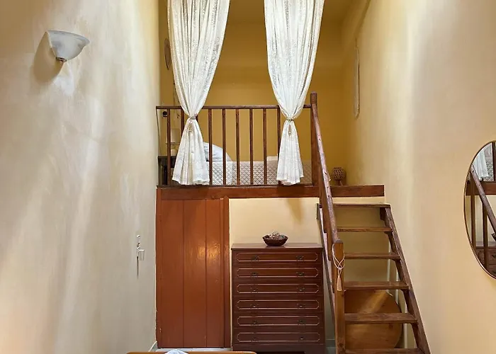 度假居 Elia Old Mansion