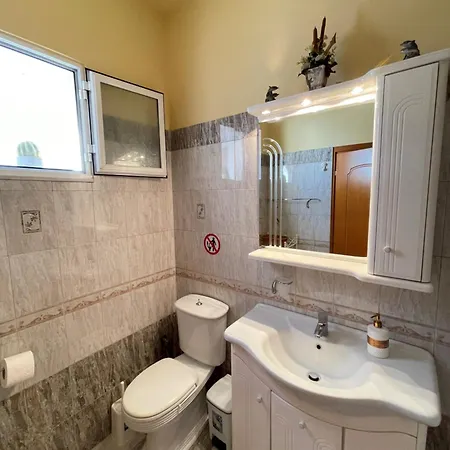 Elia Old Mansion * Malona Village