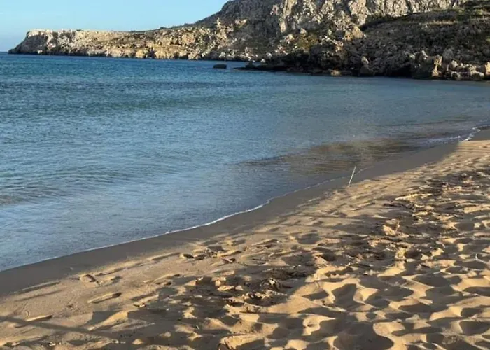 Elia Old Mansion * Malona Village