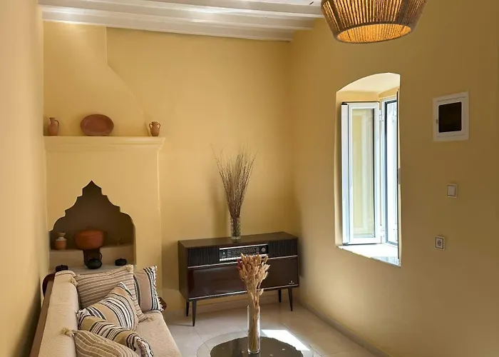 펜션 Elia Old Mansion