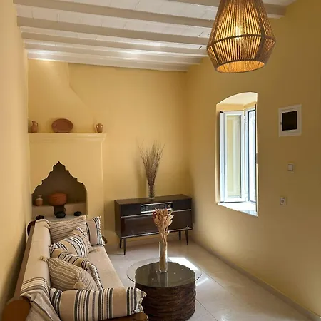 Nyaraló Elia Old Mansion